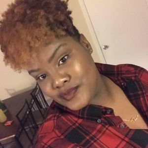 Meet your Posher, Briana